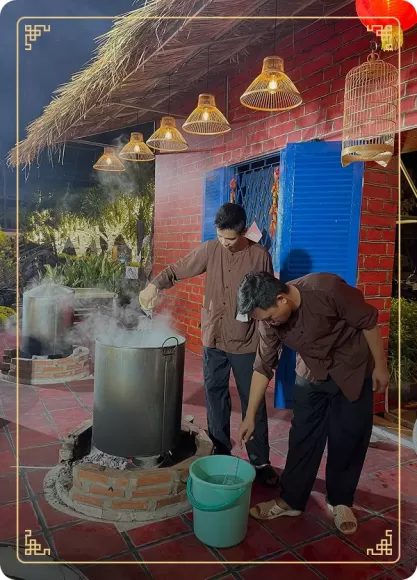 Bánh Chưng Trần Gia: Tinh Hoa Ẩm Thực Ngày Tết & Quà Biếu Cao Cấp